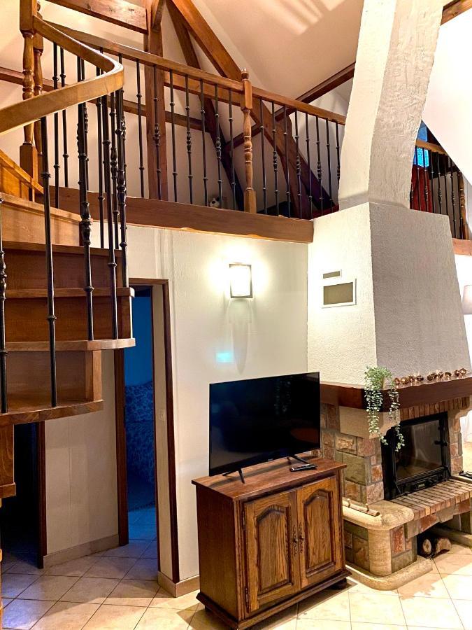 Maison Traditionnelle Normande Avec Piscine Hotot-en-Auge Exteriör bild